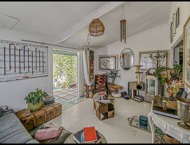 3 BEDROOM FREEHOLD SOLD IN KHAYA